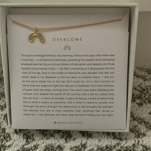 Bryan Anthony’s necklace